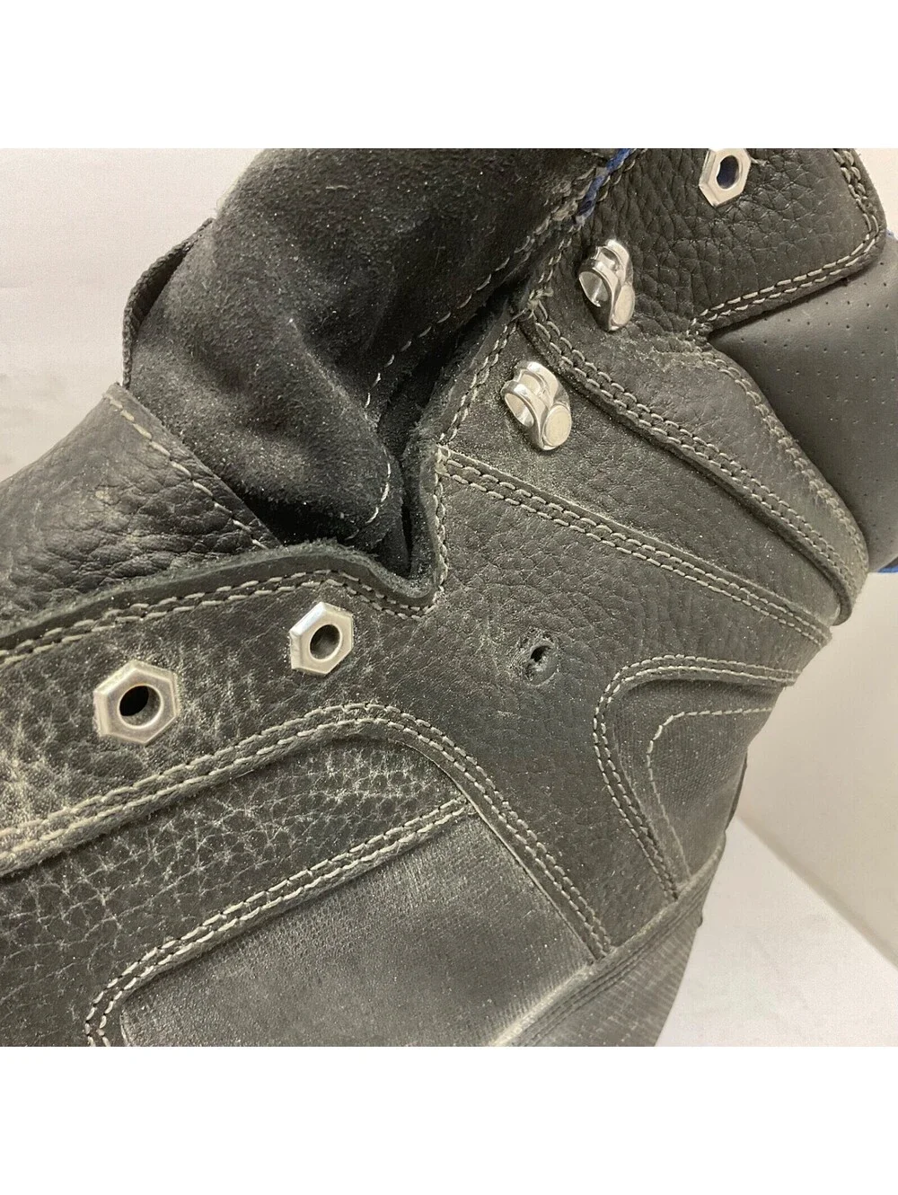 Dakota Men's 8